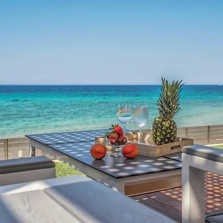 Perla Beach Villa Tragaki