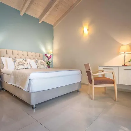 Villa Perla Beach