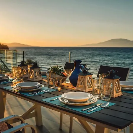Perla Beach * تراغاكي