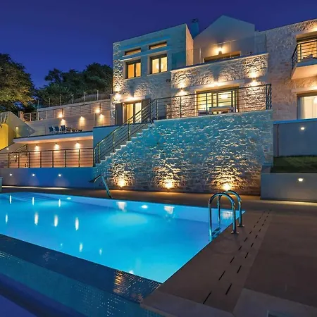فيلة Perla Beach